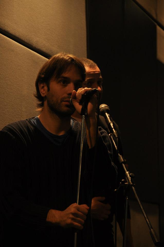 manos karatzogiannis